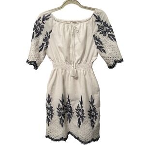 Kindred White Navy Blue Embroidered Eyelet Boho Mini Dress Smocked Waist Medium